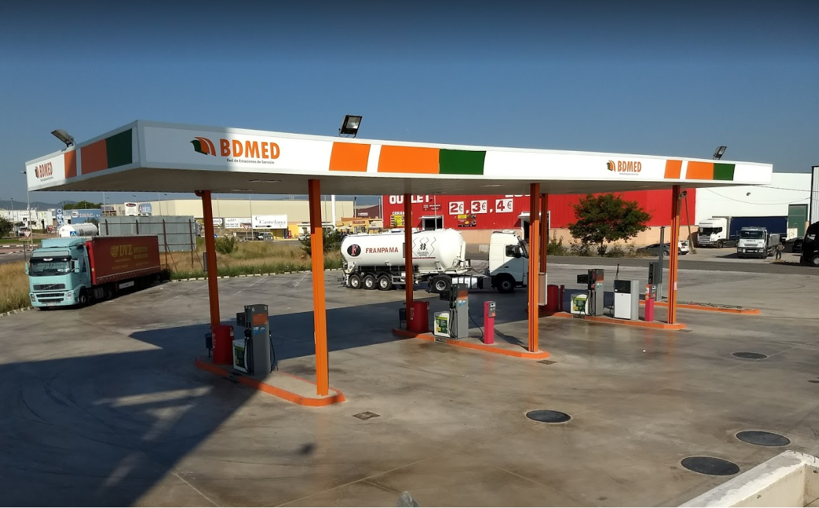 Gasolinera Apeadero Low-cost